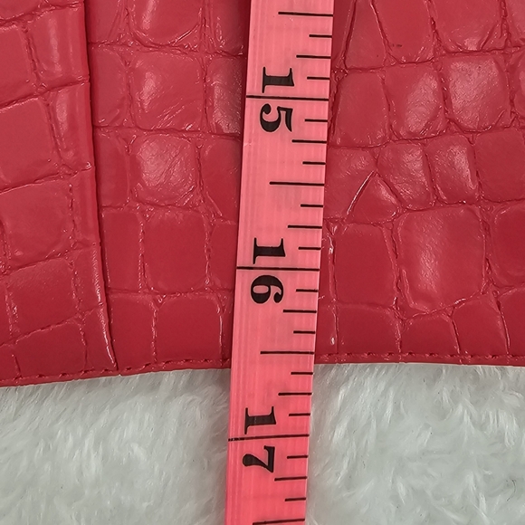 7 For All Mankind Croc Embossed Faux Leather Sleeveless Cropped Top Womens Large - Picture 16 of 16